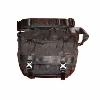 ハクバ(HAKUBA)の【超美品】HAKUBA カメラバック GW-PRO RED(ケース/バッグ)
