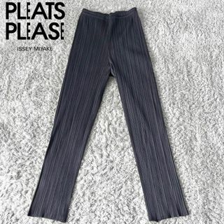 PLEATS PLEASE ISSEY MIYAKE(カジュアルパンツ ・ グレー/灰色 PLEATS PLEASE ISSEY MIYAKE(カジュアルパンツ ・ グレー/灰色