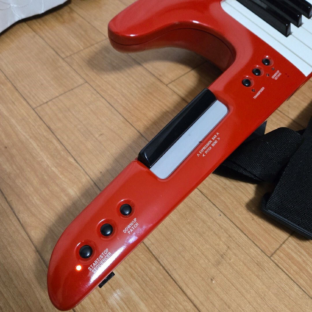Roland ショルダーキーボード MIDIキーボード AX-1 Roland ショルダーキーボード MIDIキーボード AX-1