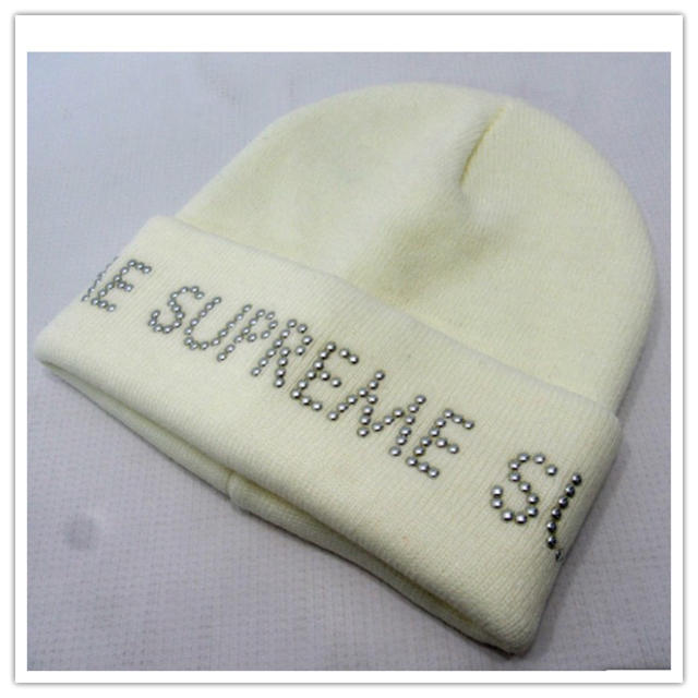 Supreme シュプリーム Studded Beanie ホワイト ニット帽