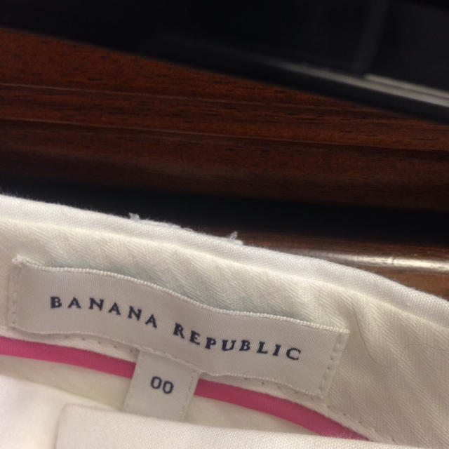 Banana Republic(バナナリパブリック)のバナリパ 春夏用クロップドパンツ美形 レディースのパンツ(クロップドパンツ)の商品写真