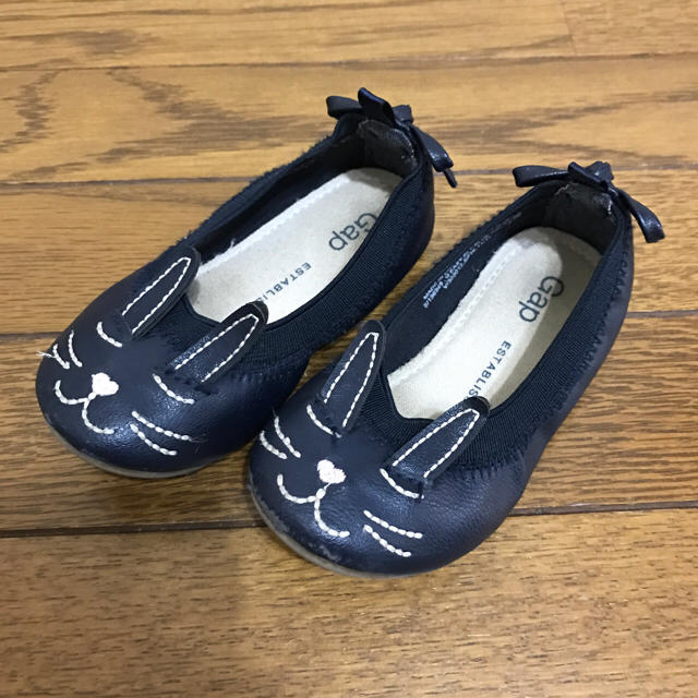 babyGAP(ベビーギャップ)のbabyGAP✴︎うさぎバレーシューズ✴︎13㎝ キッズ/ベビー/マタニティのベビー靴/シューズ(~14cm)(フラットシューズ)の商品写真