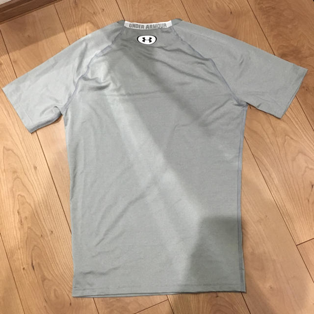 UNDER ARMOUR(アンダーアーマー)のアンダーアーマー Tシャツメンズ スポーツ/アウトドアのトレーニング/エクササイズ(トレーニング用品)の商品写真