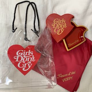 Girls Don't Cry - creative drug store ラグマットの通販 by Girls Don't Cry - creative drug store ラグマットの通販 by