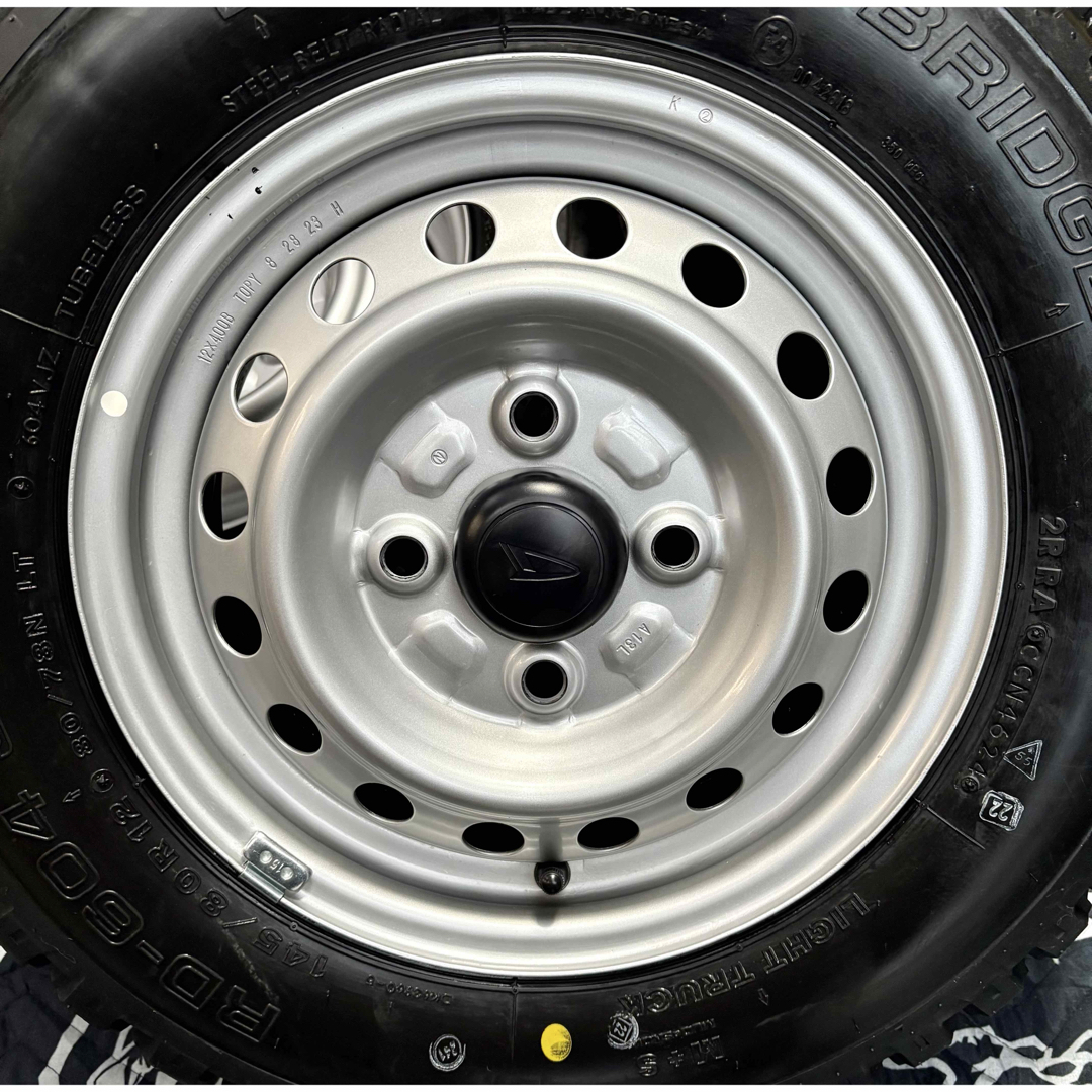 BRIDGESTONE - ⑪軽トラ・箱バン用の新品ゴツゴツタイヤと中古美 BRIDGESTONE - ⑪軽トラ・箱バン用の新品ゴツゴツタイヤと中古美