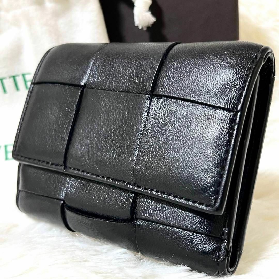 極美品*ボッテガヴェネタ ミディアム カセット ウォレット はく 極美品*ボッテガヴェネタ ミディアム カセット ウォレット はく