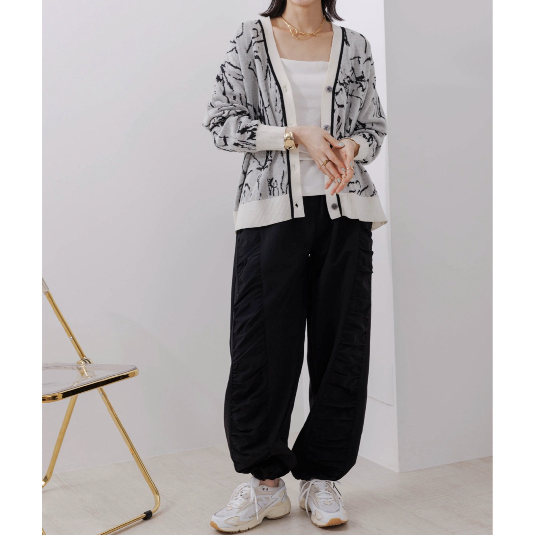 新品タグ付 エイミーロウ Eimee Law ペイント風ジャガードカーデ M