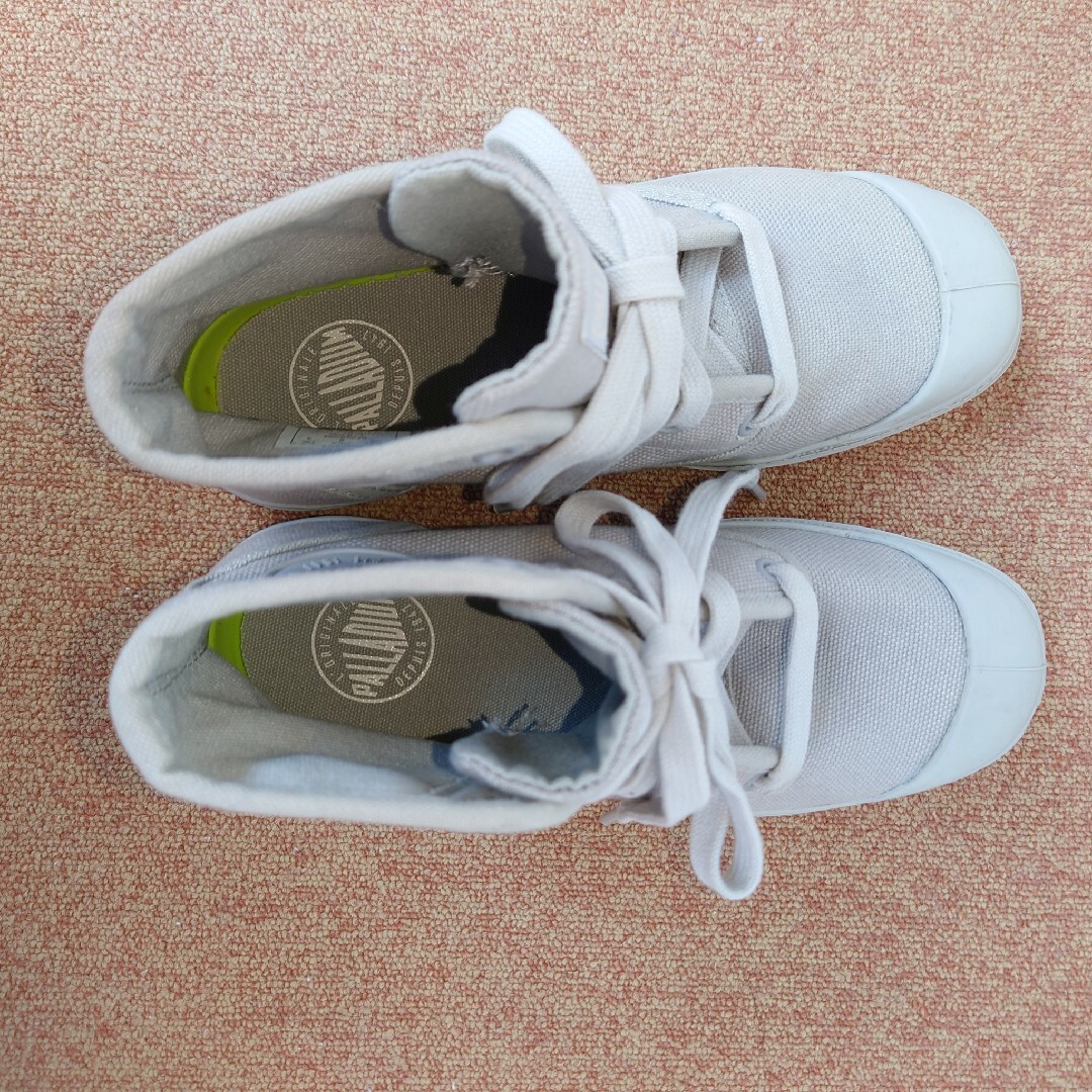 PALLADIUM(パラディウム)の未使用 パラディウム ハイカット スニーカー ブーツ グレー 23㎝ レディースの靴/シューズ(スニーカー)の商品写真