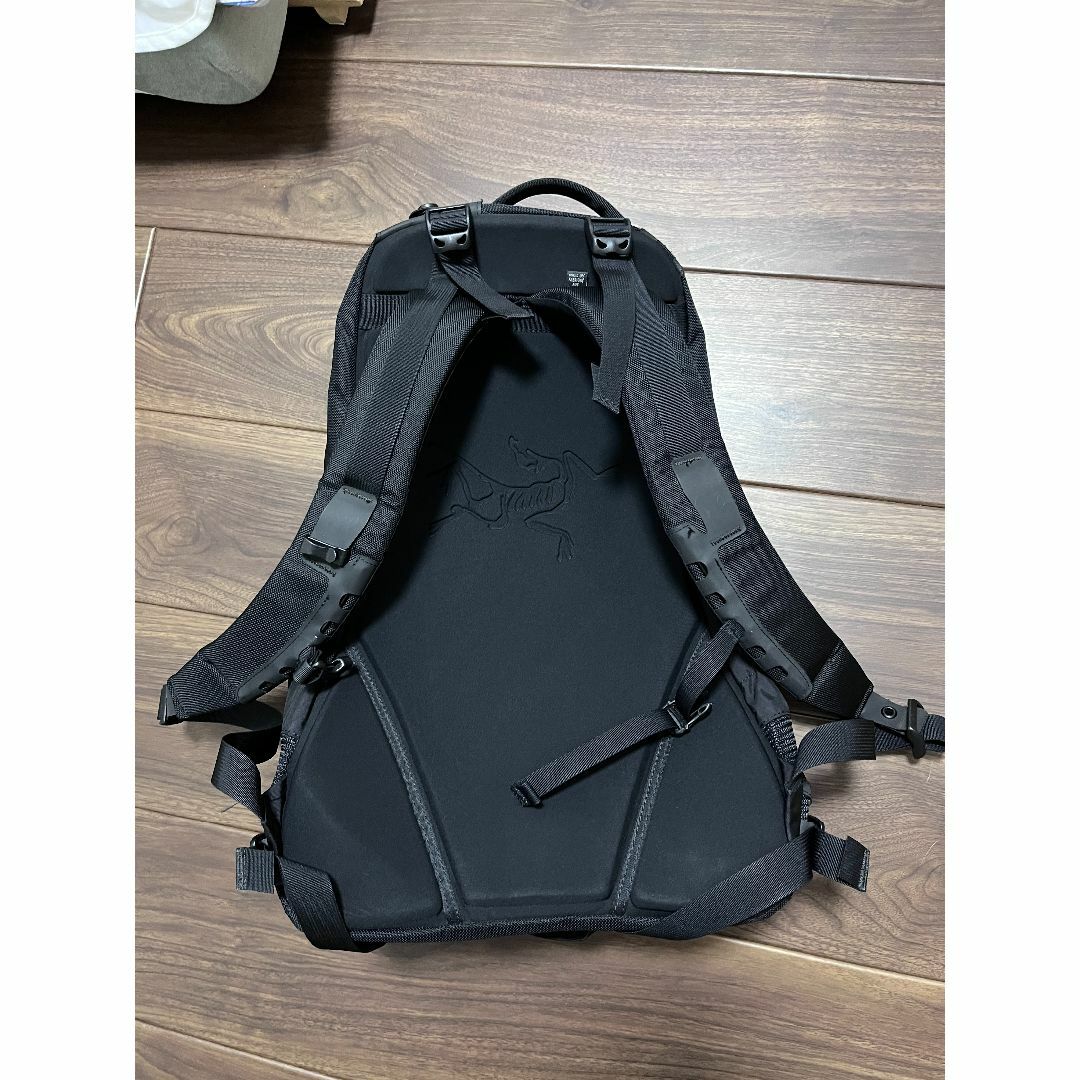 ARC'TERYX(アークテリクス)のARCTERYX　アークテリスク　Arro 22　リュック　バックパック  メンズのバッグ(バッグパック/リュック)の商品写真