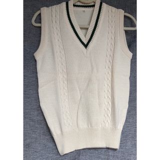 新品　ベスト　白　L(ベスト/ジレ)