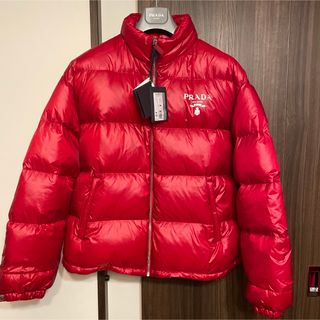 PRADA(ジャケット/アウター ・ レッド/赤色系)のフリマ PRADA(ジャケット/アウター ・ レッド/赤色系)のフリマ
