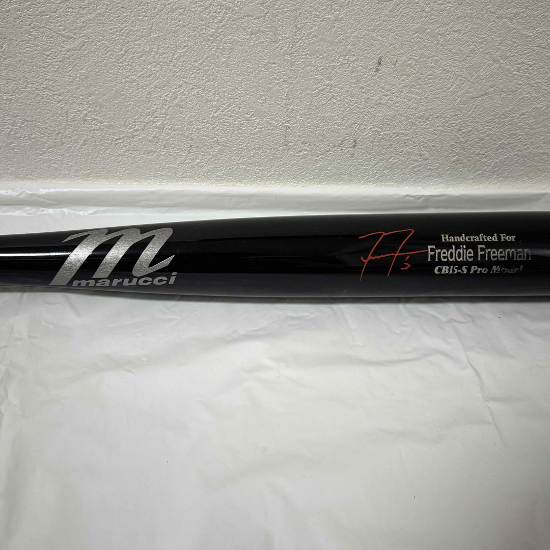 ドジャース フリーマン 直筆サイン バット Marucci Beckett ドジャース フリーマン 直筆サイン バット Marucci Beckett