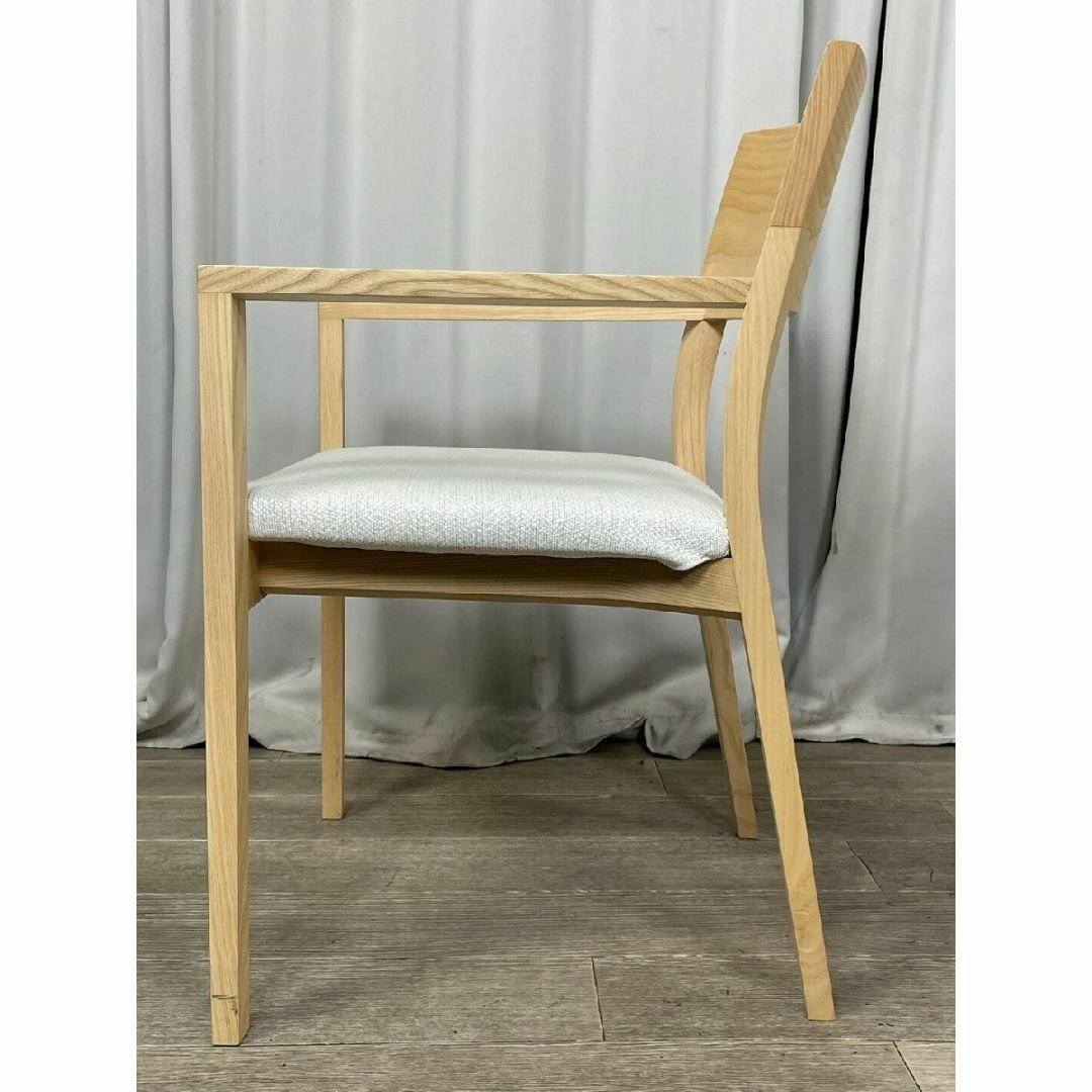 GE07 Cassina .IXC Calm アーム ダイニング チェア /22 GE07 Cassina .IXC Calm アーム ダイニング チェア /22