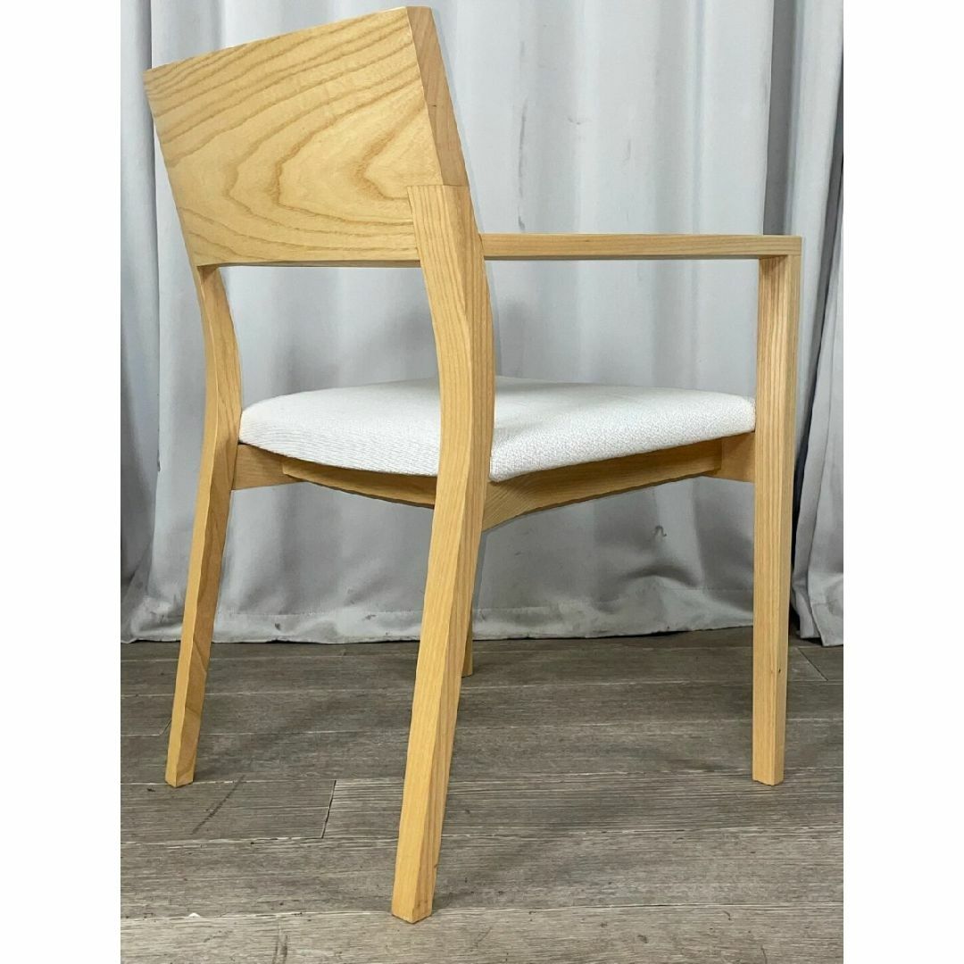 GE07 Cassina .IXC Calm アーム ダイニング チェア /22 GE07 Cassina .IXC Calm アーム ダイニング チェア /22