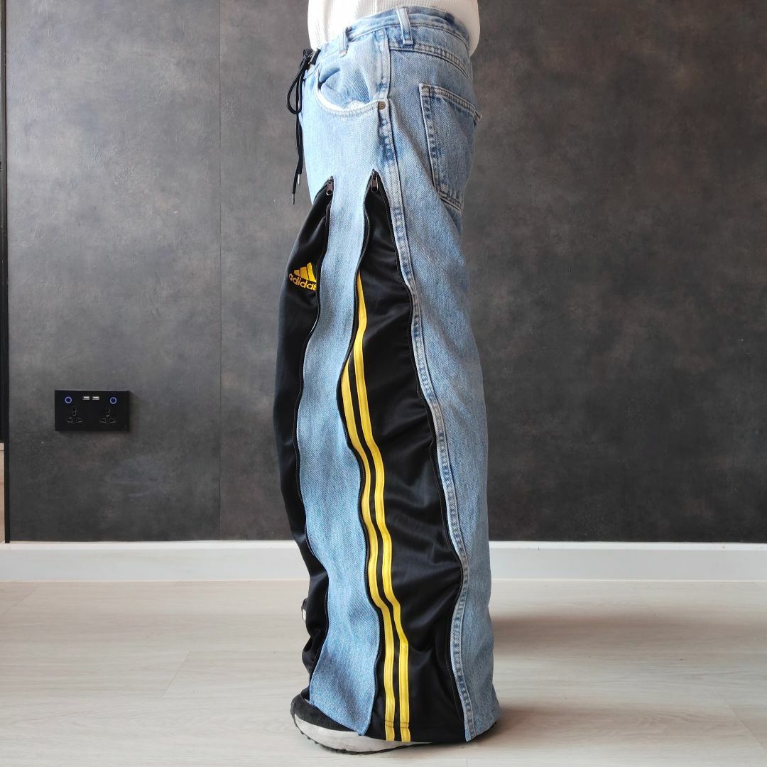 アディダス リメイクパンツ デニムジーンズ 4ジッパーの通販 by アディダス リメイクパンツ デニムジーンズ 4ジッパーの通販 by