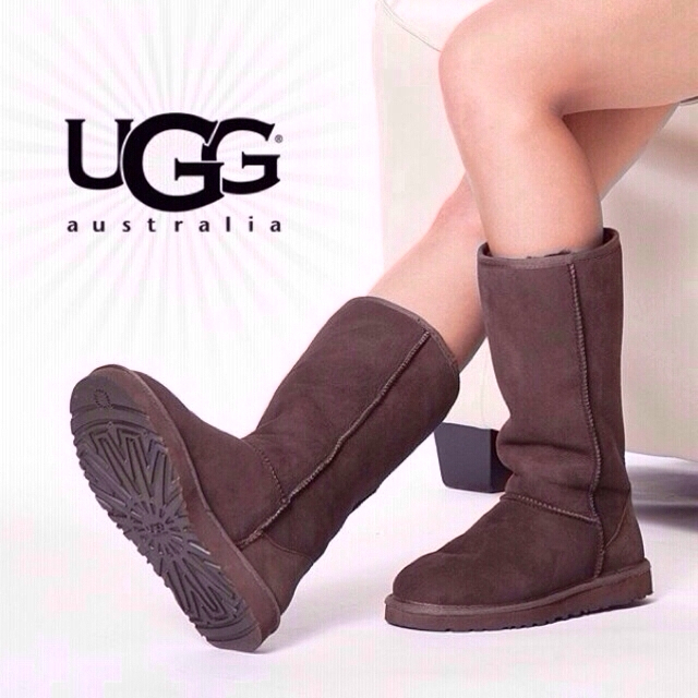 UGG(アグ)のugg ムートンブーツ レディースの靴/シューズ(ブーツ)の商品写真