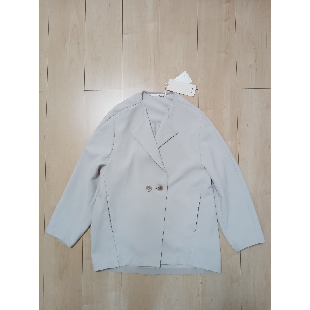 qualite - 新品 qualite ダブルクロスフォルムジャケット qualite - 新品 qualite ダブルクロスフォルムジャケット