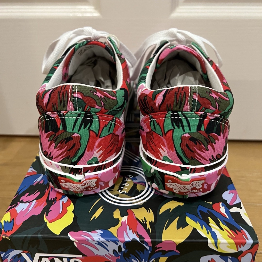 VANSとKENZOのコラボ、フラワーパターンのスニーカー。EU39 VANSとKENZOのコラボ、フラワーパターンのスニーカー。EU39