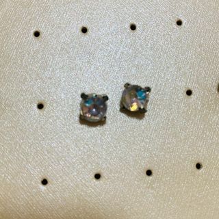 ★ ピアス　両耳用　キラキラ　ストーン　アクセサリー　イヤーアクセサリー ★(ピアス)