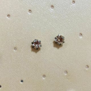 ★ ピアス　両耳用　キラキラ　ストーン　アクセサリー　イヤーアクセサリー ★(ピアス)