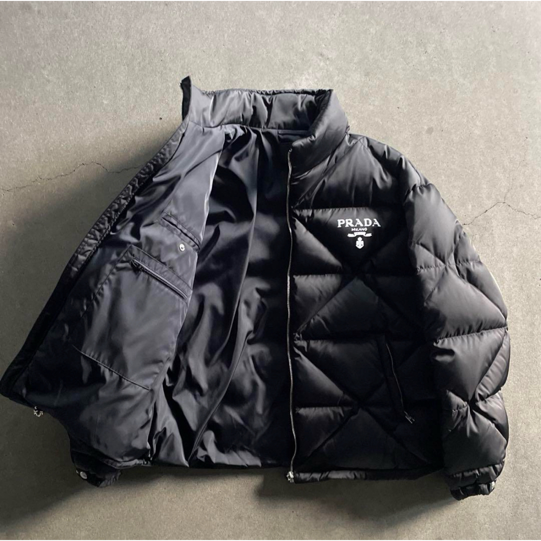 PRADA - 2022aw prada sgb803 re nylon down jacketの通販 by PRADA - 2022aw prada sgb803 re nylon down jacketの通販 by