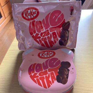 Nestle - ❣️キットカット❣️ハートフルベアくま缶・袋入り1 Nestle - ❣️キットカット❣️ハートフルベアくま缶・袋入り1