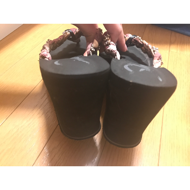 SKECHERS(スケッチャーズ)の厚底ビーチサンダル レディースの靴/シューズ(ビーチサンダル)の商品写真