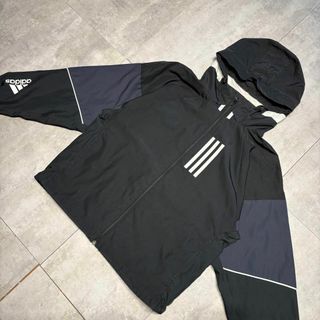 adidas(ナイロンジャケット ・ ゴールド/金色系)のフリマ adidas(ナイロンジャケット ・ ゴールド/金色系)のフリマ