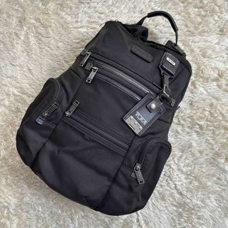 良品 トゥミ 63012D リュック バックパック レザー 黒 ネイビー A4 良品 トゥミ 63012D リュック バックパック レザー 黒 ネイビー A4