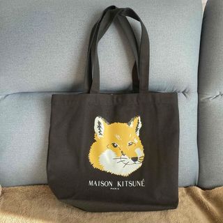 MAISON KITSUNE'(トートバッグ)のフリマアイテム一覧 MAISON KITSUNE'(トートバッグ)のフリマアイテム一覧