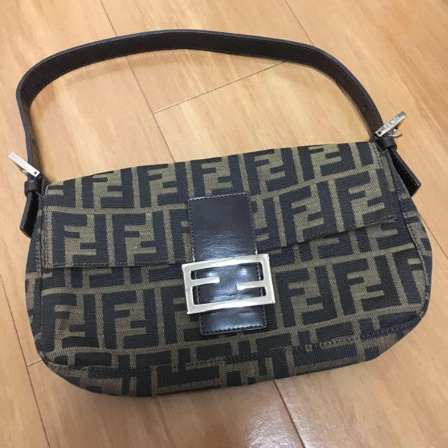 FENDI フェンディ ズッカ柄 ミニハンドバッグ ミニバッグ | フリマアプリ ラクマ