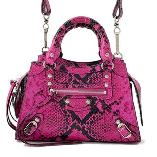 BALENCIAGA(バッグ ・ ピンク/桃色系)のフリマアイテム一覧 BALENCIAGA(バッグ ・ ピンク/桃色系)のフリマアイテム一覧