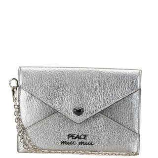 MIU MIU(ポーチ ・ シルバー/銀色系)のフリマアイテム一覧 MIU MIU(ポーチ ・ シルバー/銀色系)のフリマアイテム一覧
