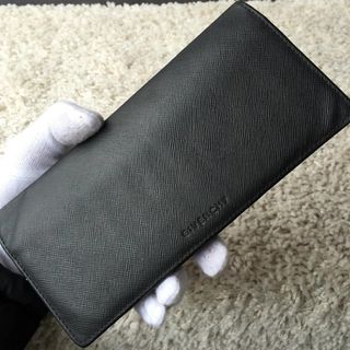 GIVENCHY(長財布)のフリマアイテム一覧 GIVENCHY(長財布)のフリマアイテム一覧