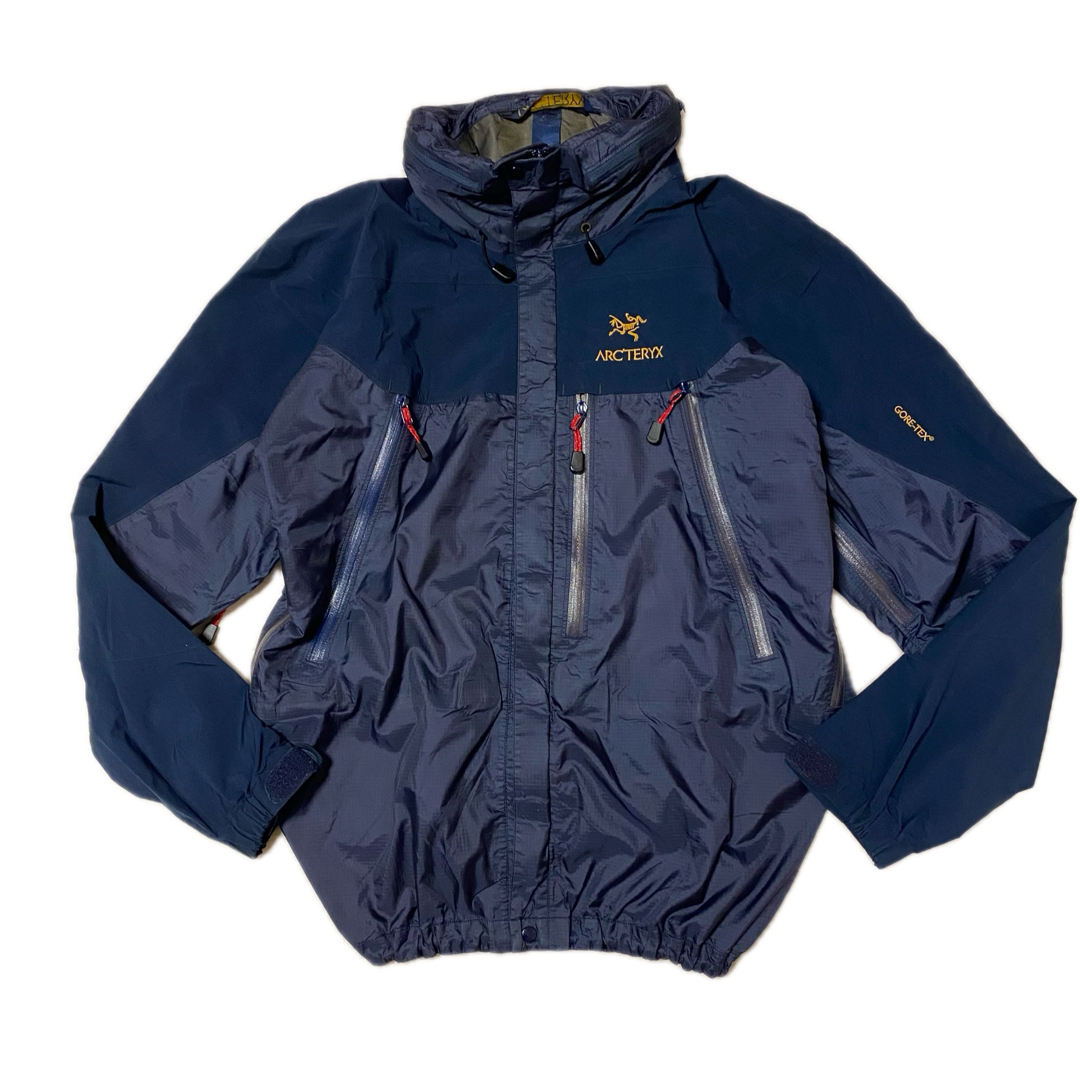 名作 絶版 金ロゴ 刺繍 Arcteryx Jacket Theta AR ゴアテックス 名作 絶版 金ロゴ 刺繍 Arcteryx Jacket Theta AR ゴアテックス
