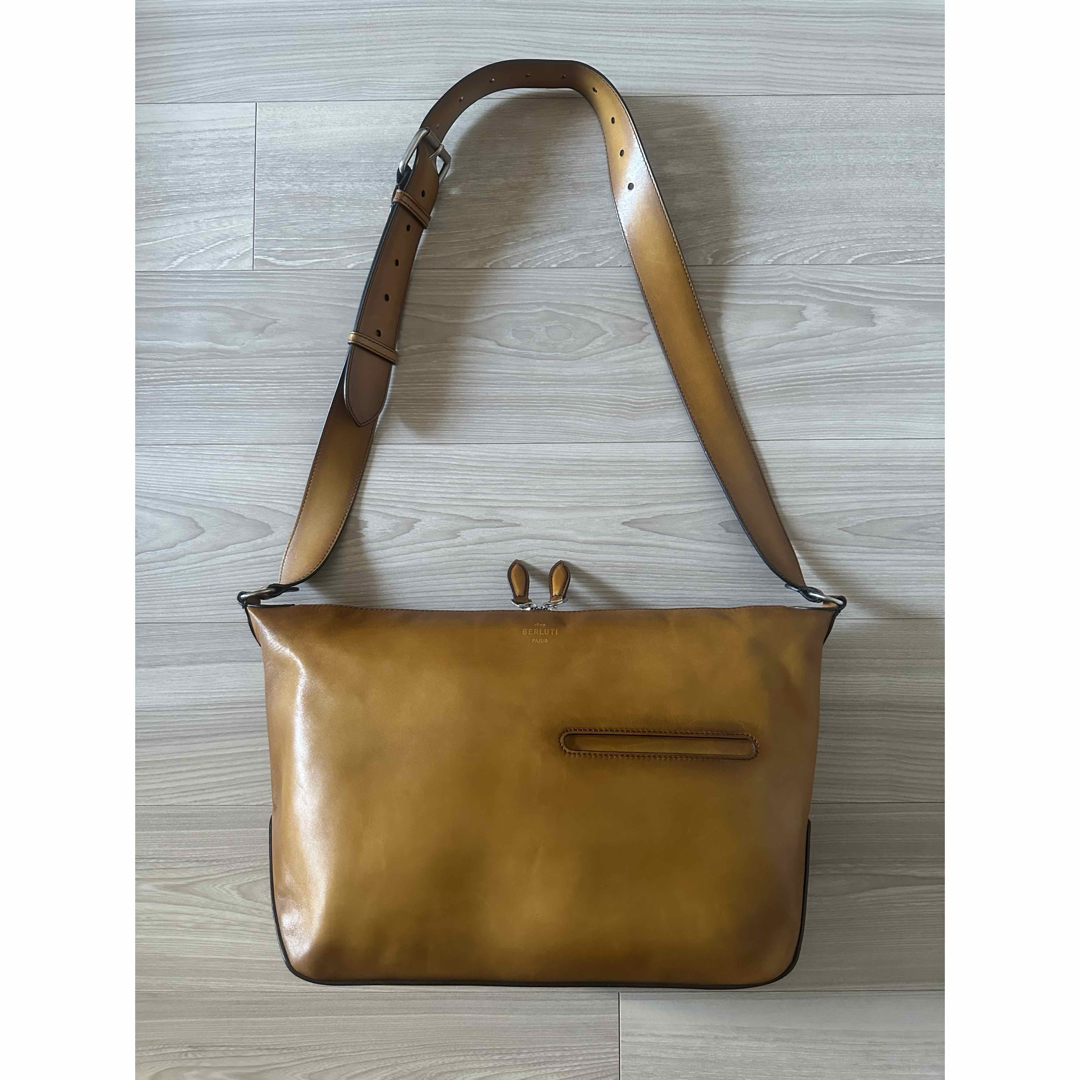 BERLUTI - 定価49万 ベルルッティ トゥジュール ソフト ホーボー BERLUTI - 定価49万 ベルルッティ トゥジュール ソフト ホーボー