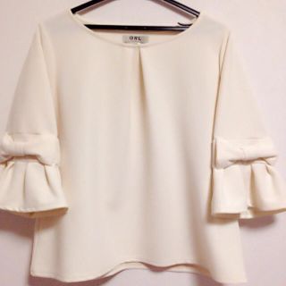 グレイル(GRL)の【最終処分価格】大人可愛い♡ボリュームスリーブリボントップス(シャツ/ブラウス(長袖/七分))