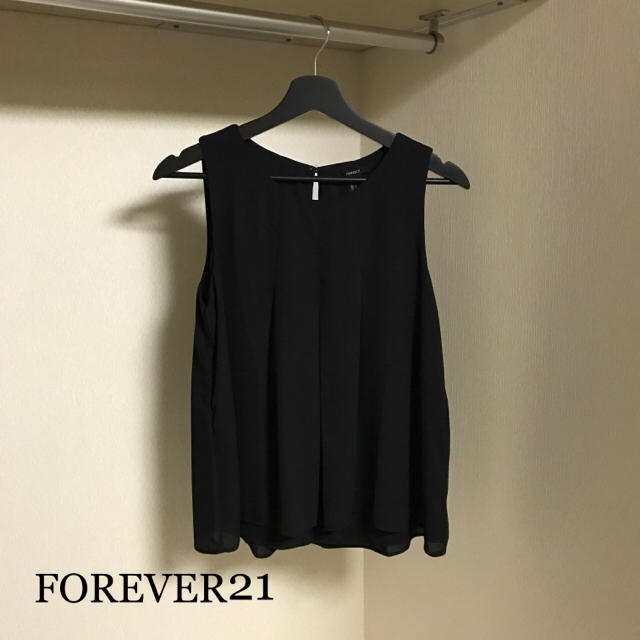 FOREVER 21(フォーエバートゥエンティーワン)のシフォンプリーツチュニック レディースのトップス(チュニック)の商品写真