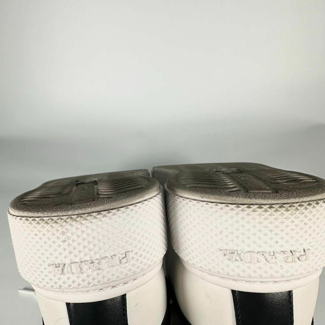 PRADA - 美品 23cm PRADA レザー スニーカー ローカット PRADA - 美品 23cm PRADA レザー スニーカー ローカット