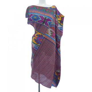 PLEATS PLEASE ISSEY MIYAKE(ひざ丈ワンピース ・ レッド/赤色 PLEATS PLEASE ISSEY MIYAKE(ひざ丈ワンピース ・ レッド/赤色