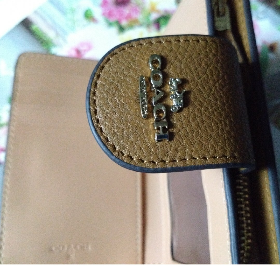 Amazon | [コーチ] 財布 二つ折り財布 レザー スヌーピー スキー