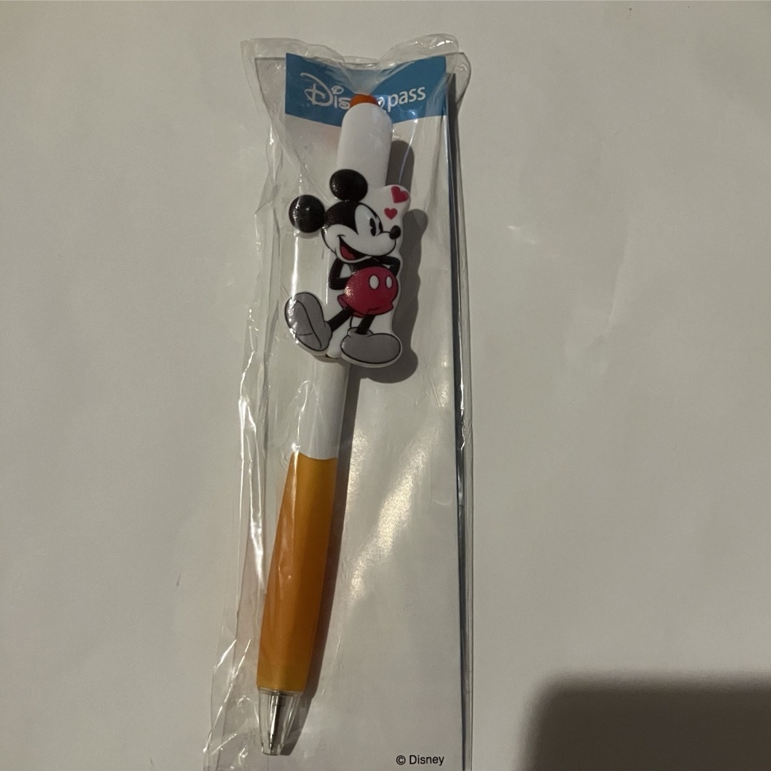 Disney(ディズニー)のミッキーマウス ボールペン Disney pass エンタメ/ホビーのおもちゃ/ぬいぐるみ(キャラクターグッズ)の商品写真