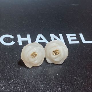 CHANEL(フラワー ・ ピアス)のフリマアイテム一覧 CHANEL(フラワー ・ ピアス)のフリマアイテム一覧