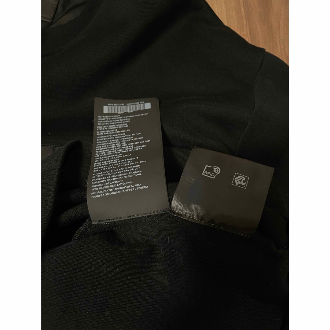 PRADA - プラダ スウェット 三角ロゴ Re-Nylon PRADA トレーナー PRADA - プラダ スウェット 三角ロゴ Re-Nylon PRADA トレーナー