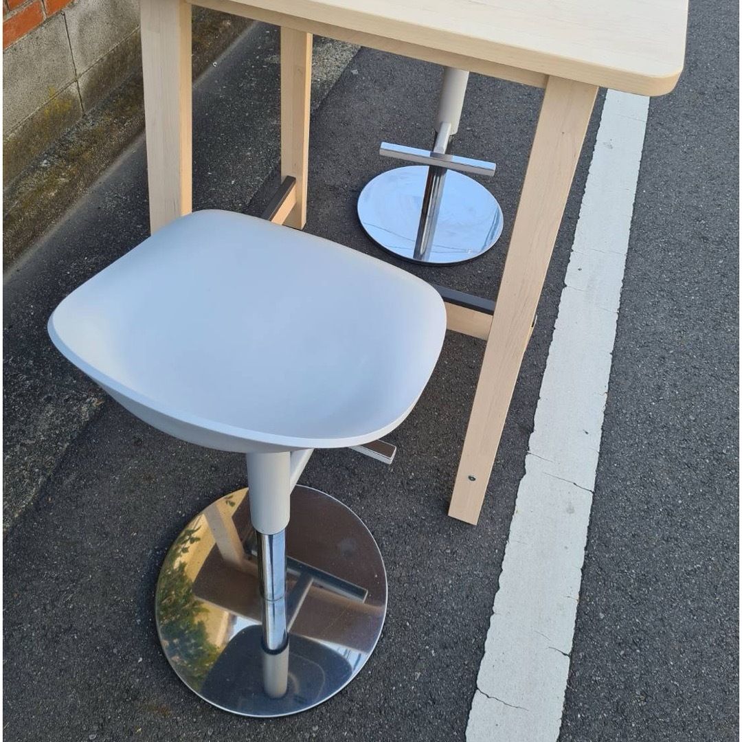 IKEA - *東京都付近限定品*イケア 完成品 ダイニングテーブル IKEA - *東京都付近限定品*イケア 完成品 ダイニングテーブル