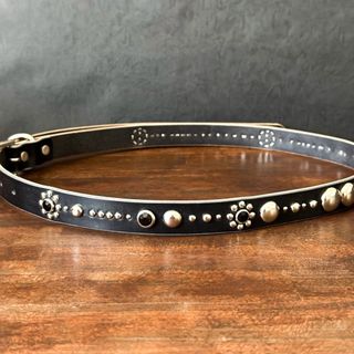スタッズナローベルトブラックGS01 UKサドル23mm 32inch125cm(ベルト)