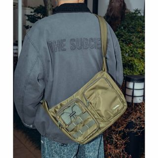 サブサエティ(Subciety)の【OLIVE】Double pocket shoulder bag(ショルダーバッグ)