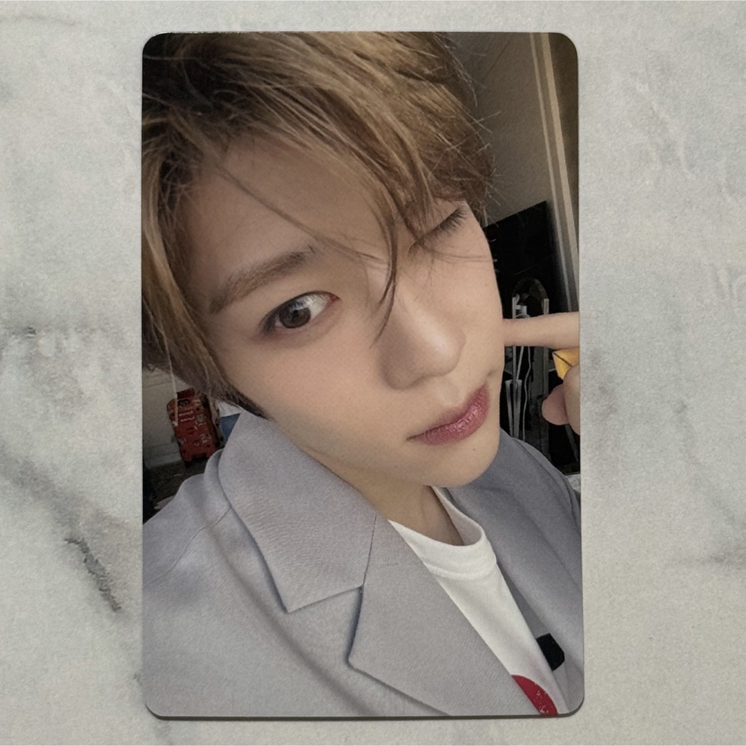 NCT(エヌシーティー)のNCT WISH シオン YIZHIYU 青島サイン会 トレカ ② エンタメ/ホビーのタレントグッズ(アイドルグッズ)の商品写真