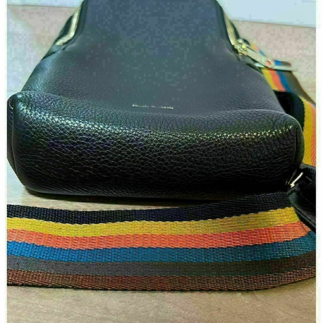 Paul Smith 黒 レザー ボディバッグ ショルダーバッグ Paul Smith 黒 レザー ボディバッグ ショルダーバッグ