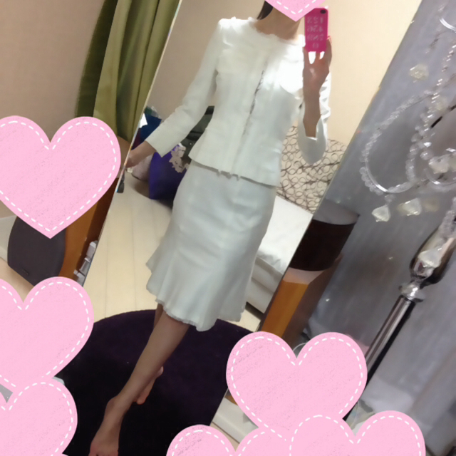 anySiS(エニィスィス)の春♥︎形のとってもキレイな上品白スーツ レディースのフォーマル/ドレス(スーツ)の商品写真